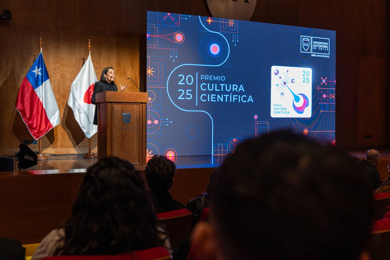 De libros a pódcast: el Premio Cultura Científica 2026 abre postulaciones y busca a los mejores divulgadores de Chile