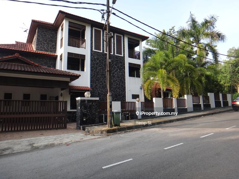 Bungalow House for Sale in Tanjung Bungah, Penang by Yeap SL - iProperty.com.my