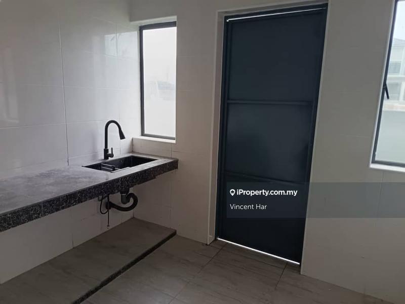 Semi-Detached House for Sale in Taman Selamat Indah, Sitiawan by Vincent Har - iProperty.com.my