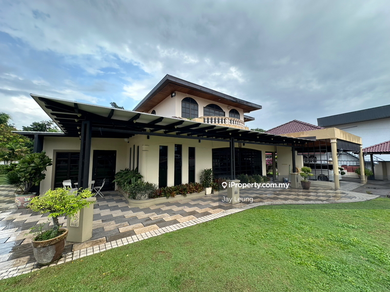 Bungalow House for Sale in Taman Golf, Ipoh by Jay Leung - iProperty.com.my