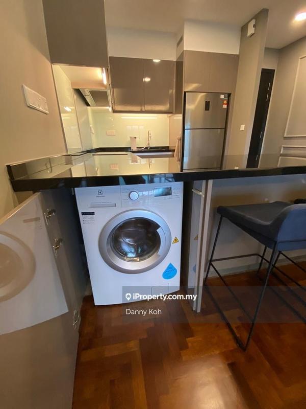 Service Residence for Sale in Vista Residences by Danny Koh - iProperty.com.my