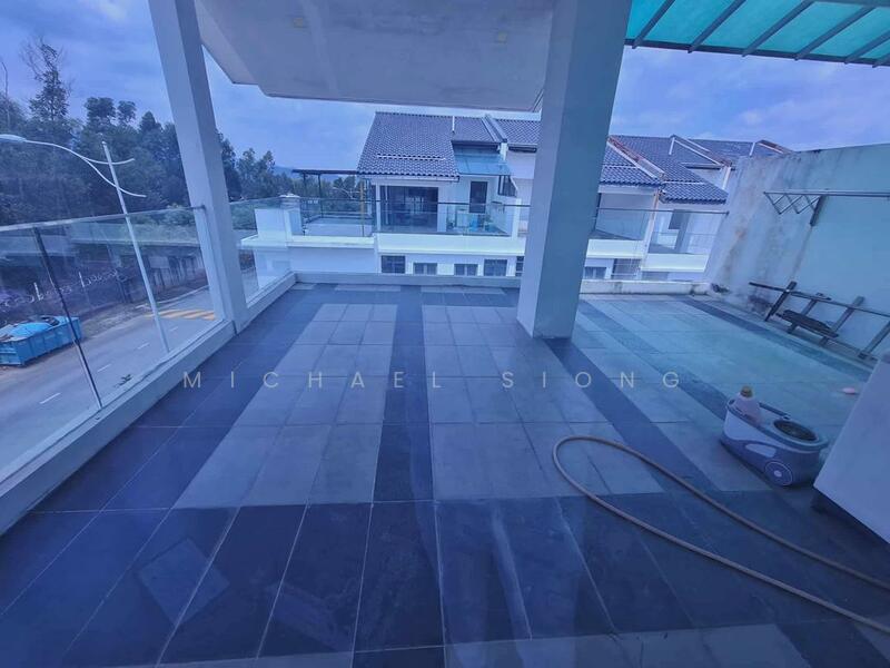3-storey Terraced House for Rent in Rawang, Selangor by Michael Siong - Balcony - iProperty.com.my