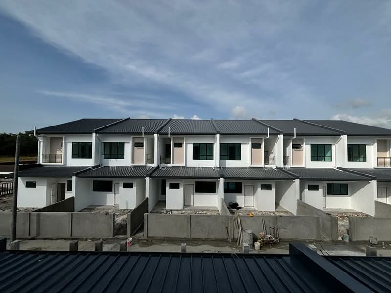2-storey Terraced House for Sale in Taman Kwong Thiong, Kuching by Christal Toh - Exterior - iProperty.com.my