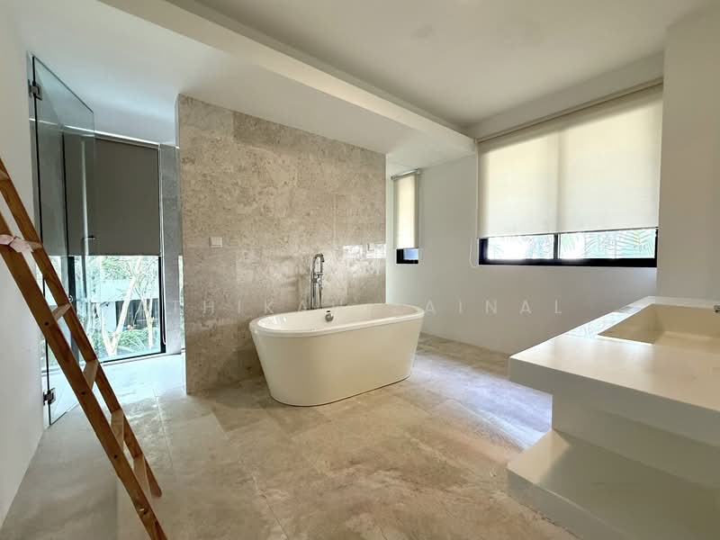 Bungalow House for Sale in Taman Melawati, Ulu Kelang by Athikah Zainal - Bathroom - iProperty.com.my