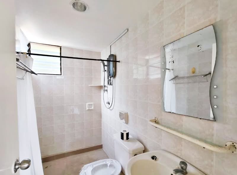 Condominium for Sale in Miami Green by Robert Low - Bathroom - iProperty.com.my