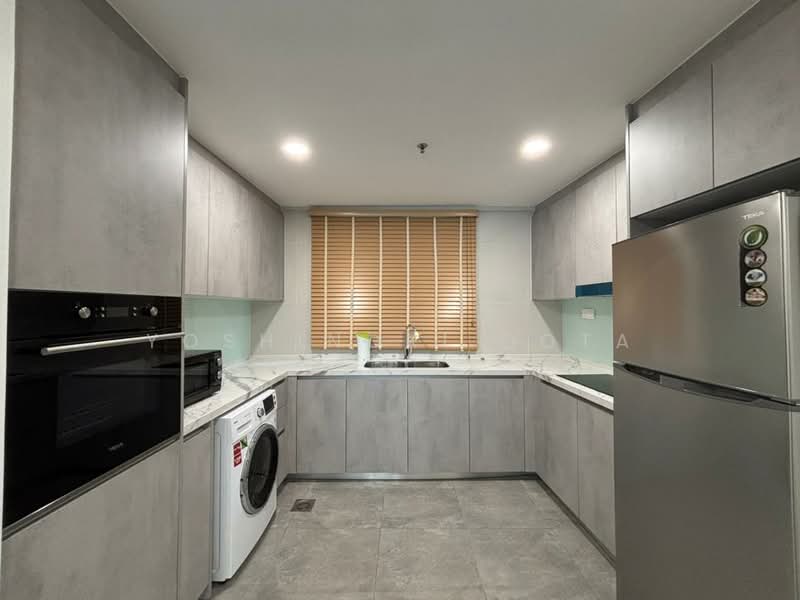 Service Residence for Rent in Ooak Suites @ Kiara 163 by Yoshinori Dota - Kitchen - iProperty.com.my
