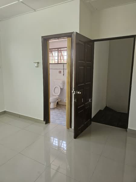 2-storey Terraced House untuk Dijual di Taman Bukit Serdang, Seri Kembangan oleh Sf Chik - iProperty.com.my