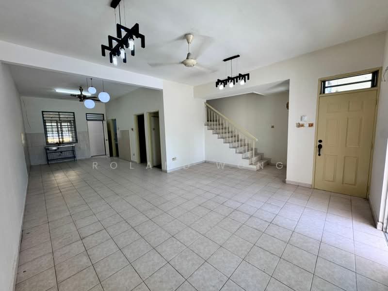 2-storey Terraced House for Rent in Taman Skudai Baru, Skudai by Roland Wong - Living Room - iProperty.com.my