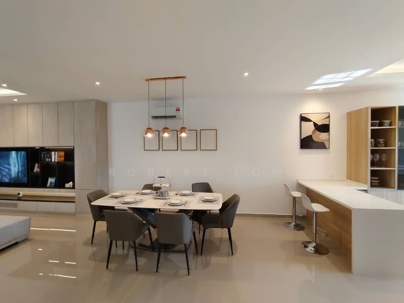 3-storey Terraced House for Sale in Kawasan Perumahan Sungai Emas, Batu Ferringhi by Robert Low - Dining Room - iProperty.com.my