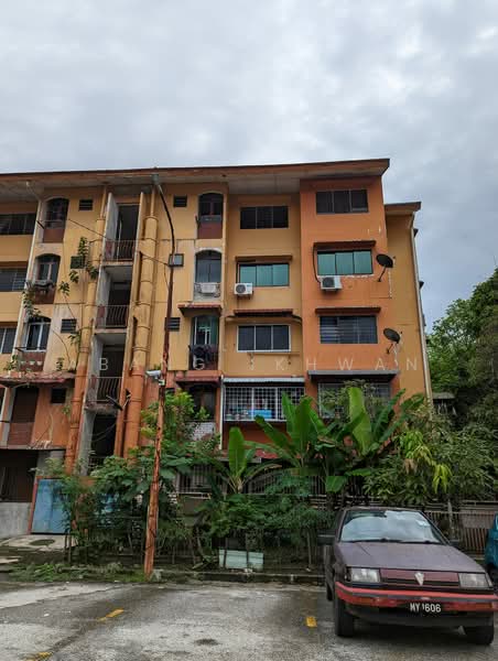 Flat for Sale in Flat PKNS Seksyen 8 by Abang Ikhwan - Exterior - iProperty.com.my