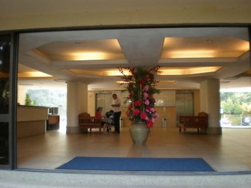 Service Residence for Sale in Sri Sayang by Robert Low - Lobby View - iProperty.com.my