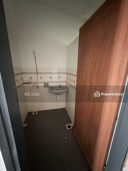 1-storey Terraced House for Sale in Taman Mas Merah (Batu Berendam) - NS Han - Bathroom - PropertyGuru.com.my