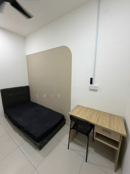 Condominium for Rent at The Holmes 2 - Iris Lee - Bedroom - PropertyGuru.com.my