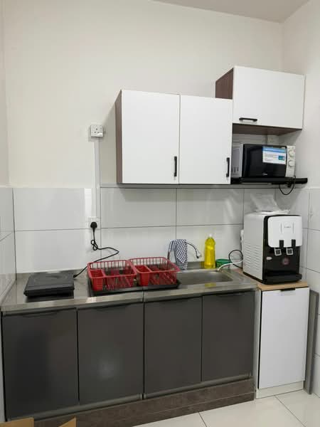 Condominium for Rent at The Holmes 2 - Iris Lee - Kitchen - PropertyGuru.com.my