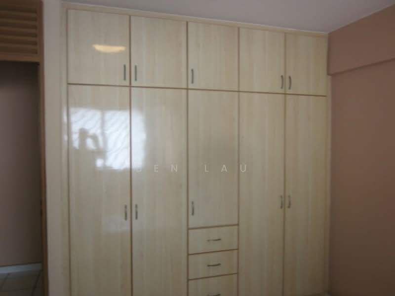 323 Jurong East Street 31, 323 Jurong East Street 31, 4 Bedrooms, 1,604 sqft, HDB Flat For Rent, by Ben Lau, 22646563 - Level 2 Bedroom 1 - PropertyGuru.com.sg
