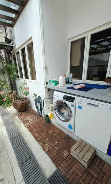 Serangoon Garden Estate, Chartwell Drive, 4 Bedrooms, 2,325 sqft, Terraced House For Rent, by Kriste Cheong, 25186680 - PropertyGuru.com.sg
