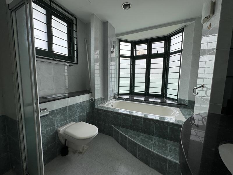Windsor Park Estate, Windsor Park Road, 6 Bedrooms, 6,830 sqft, Bungalow House For Rent, by Timothy Tan, 25401427 - PropertyGuru.com.sg