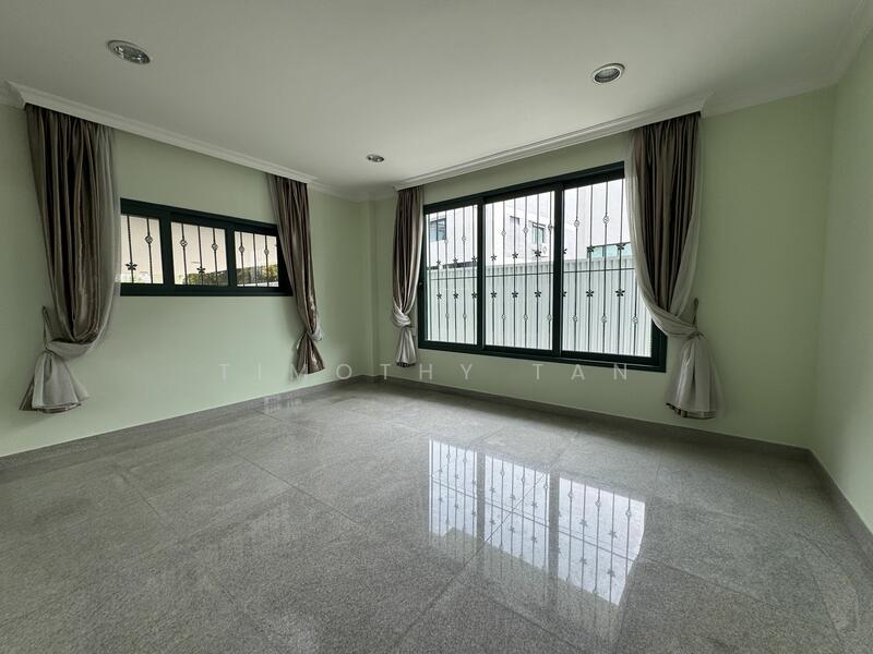 Windsor Park Estate, Windsor Park Road, 6 Bedrooms, 6,830 sqft, Bungalow House For Rent, by Timothy Tan, 25401427 - PropertyGuru.com.sg