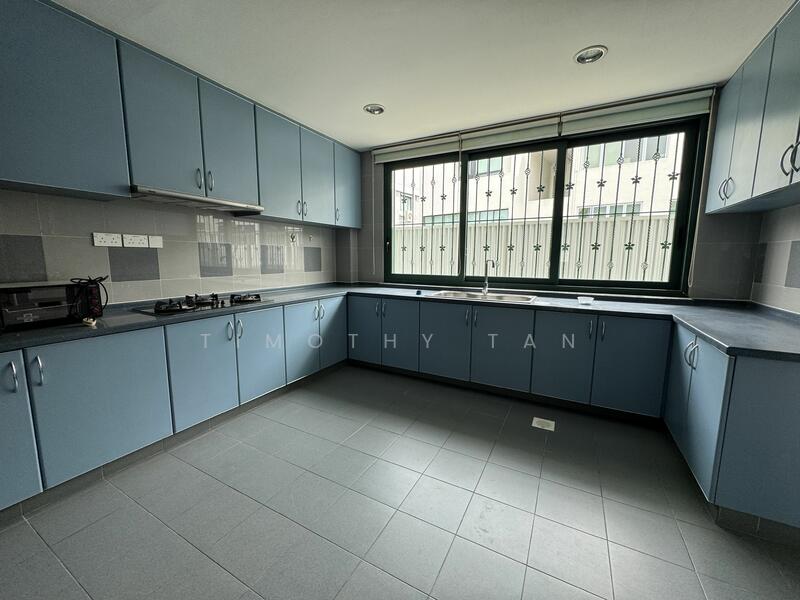 Windsor Park Estate, Windsor Park Road, 6 Bedrooms, 6,830 sqft, Bungalow House For Rent, by Timothy Tan, 25401427 - PropertyGuru.com.sg
