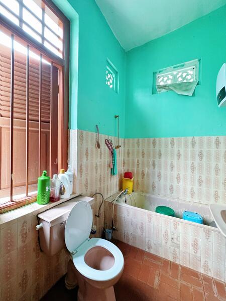 LORONG 24A GEYLANG, LORONG 24A GEYLNG, 3 Bedrooms, 3,312 sqft, Shophouse For Sale, by Joyce Lye Hui Xin, 25618025 - PropertyGuru.com.sg