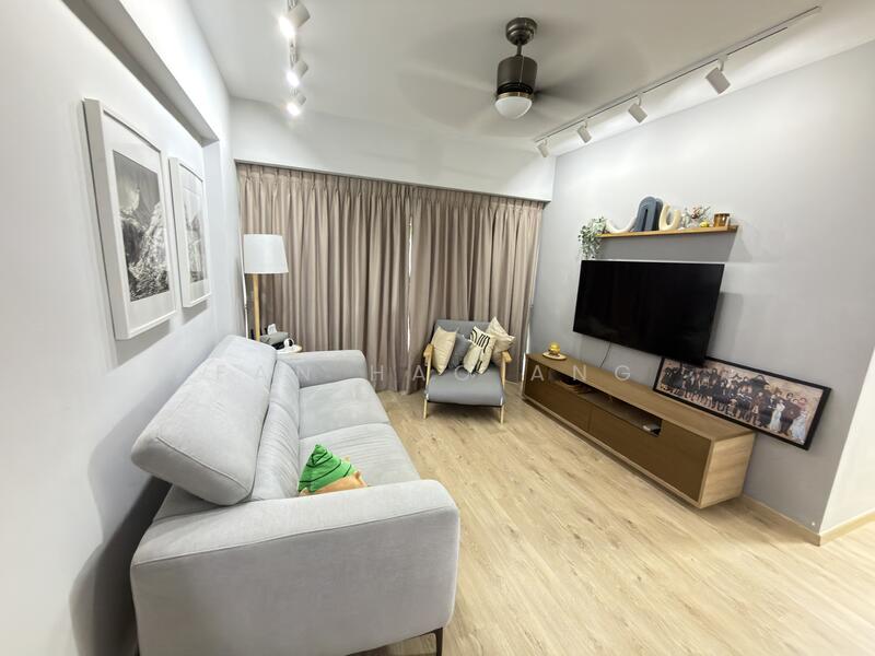 181 Jelebu Road, 181 Jelebu Road, 3 Bedrooms, 1,012 sqft, HDB Flat For Sale, by Fan Hao Ang, 500026081 - Living Room - PropertyGuru.com.sg
