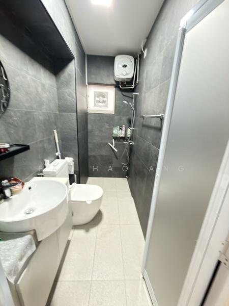 181 Jelebu Road, 181 Jelebu Road, 3 Bedrooms, 1,012 sqft, HDB Flat For Sale, by Fan Hao Ang, 500026081 - Common Bathroom - PropertyGuru.com.sg