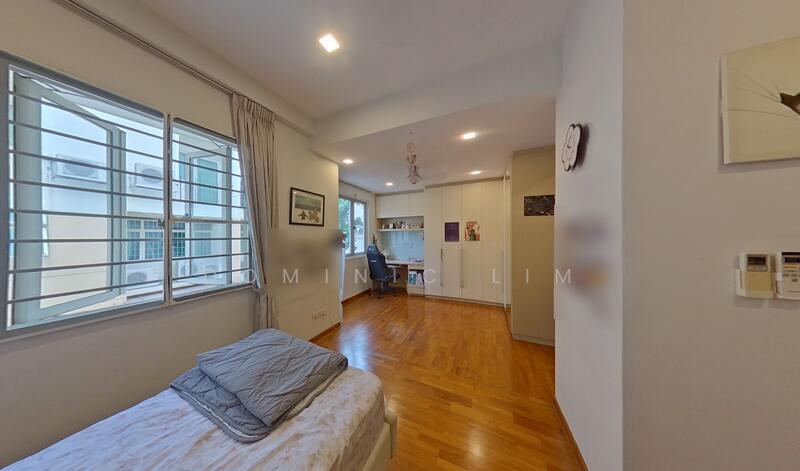 Eastwood Park, Eastwood Walk, 5 Bedrooms, 2,847 sqft, Terraced House For Sale, by Dominic Lim, 500032800 - Bedroom 2 (level 2) - PropertyGuru.com.sg