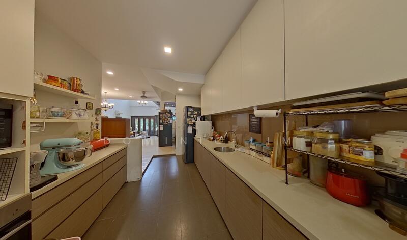 Eastwood Park, Eastwood Walk, 5 Bedrooms, 2,847 sqft, Terraced House For Sale, by Dominic Lim, 500032800 - Dry Kitchen - PropertyGuru.com.sg