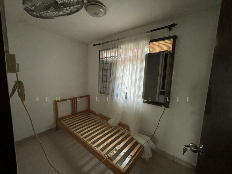 131 Jalan Bukit Merah, 131 Jalan Bukit Merah, 2 Bedrooms, 699 sqft, HDB Flat For Sale, by Renee Nicole Lee, 500052114 - Bedroom - PropertyGuru.com.sg