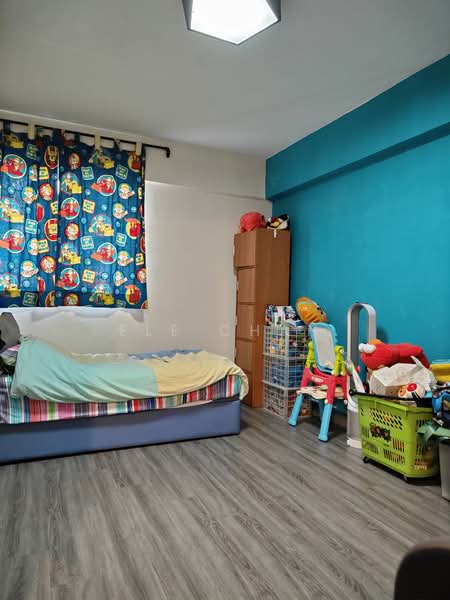 239 Bukit Batok East Avenue 5, 239 Bukit Batok East Avenue 5, 3 Bedrooms, 1,119 sqft, HDB Flat For Sale, by Ele Chan, 500060944 - Bedroom - PropertyGuru.com.sg