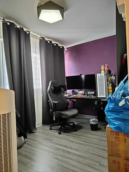 239 Bukit Batok East Avenue 5, 239 Bukit Batok East Avenue 5, 3 Bedrooms, 1,119 sqft, HDB Flat For Sale, by Ele Chan, 500060944 - Study - PropertyGuru.com.sg