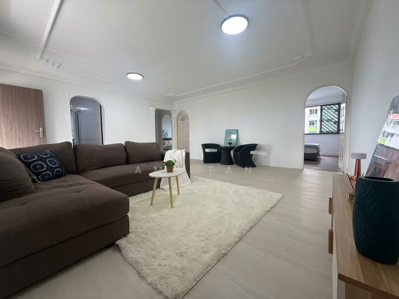 346 Yishun Avenue 11, 346 Yishun Avenue 11, 3 Bedrooms, 1,109 sqft, HDB Flat For Sale, by Amy Tan, 500063438 - Living Room - PropertyGuru.com.sg