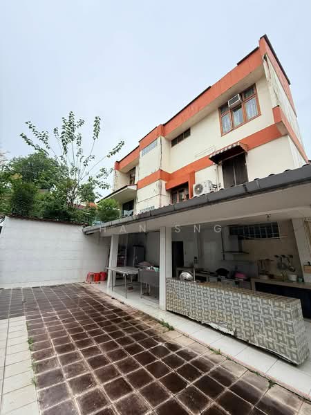 PHOENIX GARDENS, PHOENIX GARDENS, 5 Bedrooms, 6,525 sqft, Bungalow House For Sale, by Shan Sng, 500068085 - Exterior - PropertyGuru.com.sg
