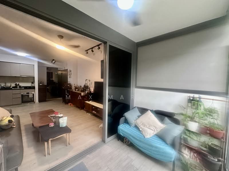 The Visionaire, 174 Canberra Drive, 2 Bedrooms, 721 sqft, Executive Condominium For Sale, by Max Maran, 500071080 - Living Room - PropertyGuru.com.sg