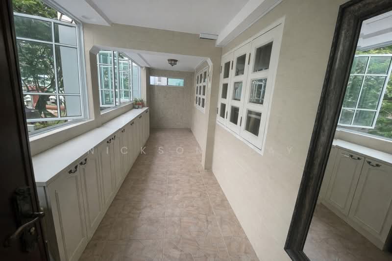 847 Woodlands Street 82, 847 Woodlands Street 82, 5 Bedrooms, 1,927 sqft, HDB Flat For Sale, by Nickson Guay, 500088755 - Balcony - PropertyGuru.com.sg