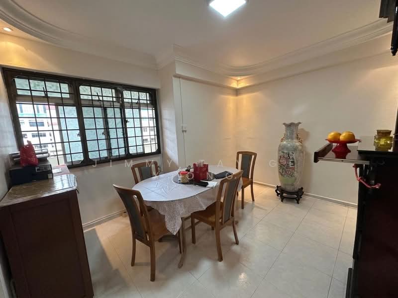 879 Woodlands Street 82, 879 Woodlands Street 82, 3 Bedrooms, 1,130 sqft, HDB Flat For Rent, by Jimmy Tay Ge Xiong, 500089665 - Dining Room - PropertyGuru.com.sg