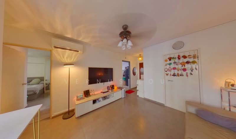 15 Farrer Park Road, 15 Farrer Park Road, 2 Bedrooms, 667 sqft, HDB Flat For Sale, by Vernus Lou, 500110716 - Living Room - PropertyGuru.com.sg