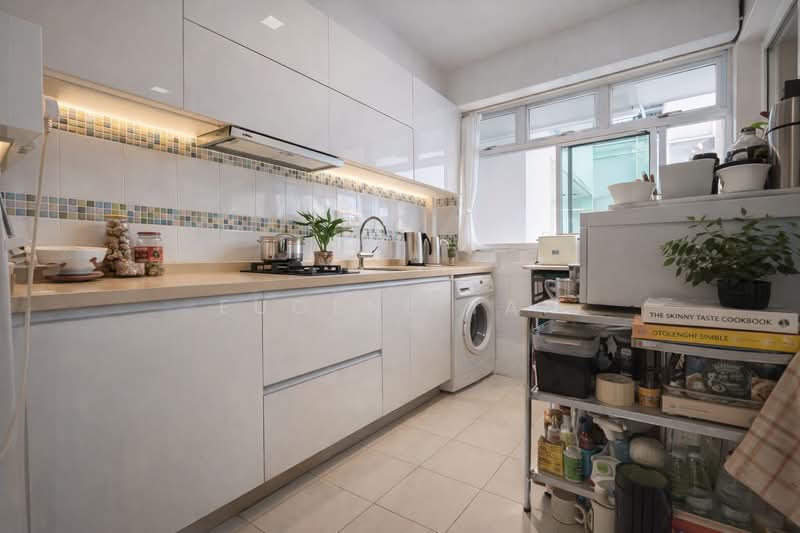 459 Yishun Avenue 11, 459 Yishun Avenue 11, 1 Bedroom, 517 sqft, HDB Flat For Sale, by Eugene Tan, 500113792 - Kitchen - PropertyGuru.com.sg