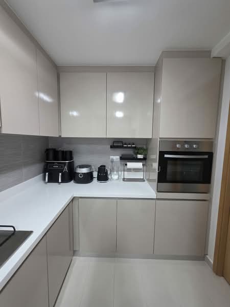 Blossom Residences, 30 Segar Road, 3 Bedrooms, 969 sqft, Executive Condominium For Sale, by Alan Liu, 500116229 - Kitchen - PropertyGuru.com.sg