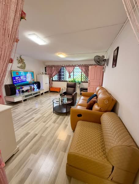 37 Bedok South Avenue 2, 37 Bedok South Avenue 2, Room Rental, 120 sqft, HDB Flat For Rent, by Wayne Deng, 500117149 - Living Room - PropertyGuru.com.sg