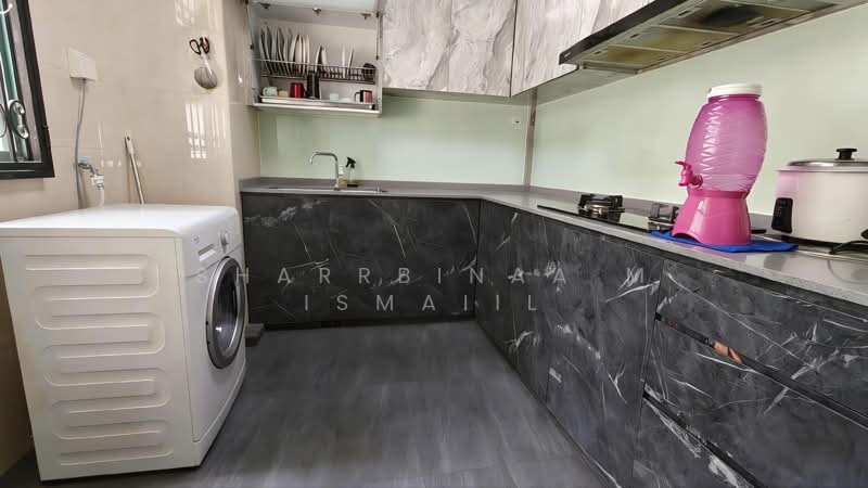 688F Woodlands Drive 75, 688F Woodlands Drive 75, 3 Bedrooms, 969 sqft, HDB Flat For Sale, by Sharrbinaa M Ismaiil, 500118195 - Kitchen - PropertyGuru.com.sg