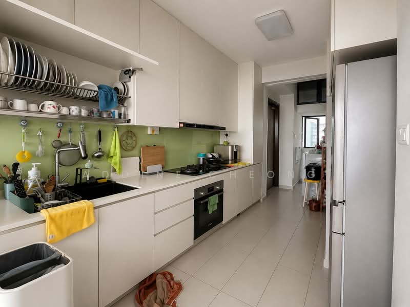 Fernwood Towers, 28 Fernwood Terrace, 3 Bedrooms, 1,195 sqft, Condominium For Sale, by Addine Cheong, 500119215 - Kitchen - PropertyGuru.com.sg