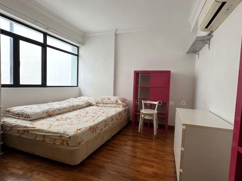 Fernwood Towers, 28 Fernwood Terrace, 3 Bedrooms, 1,195 sqft, Condominium For Sale, by Addine Cheong, 500119215 - Bedroom - PropertyGuru.com.sg