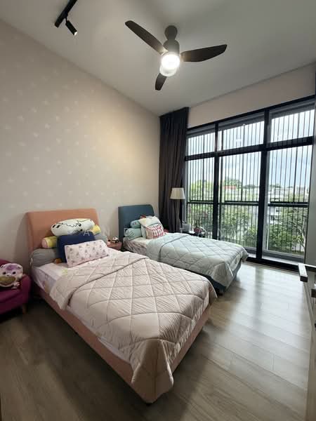 The Enclave Holland, 131 Holland Road, 4 Bedrooms, 1,389 sqft, Condominium For Sale, by Andy Tan, 500120974 - Bedroom - PropertyGuru.com.sg