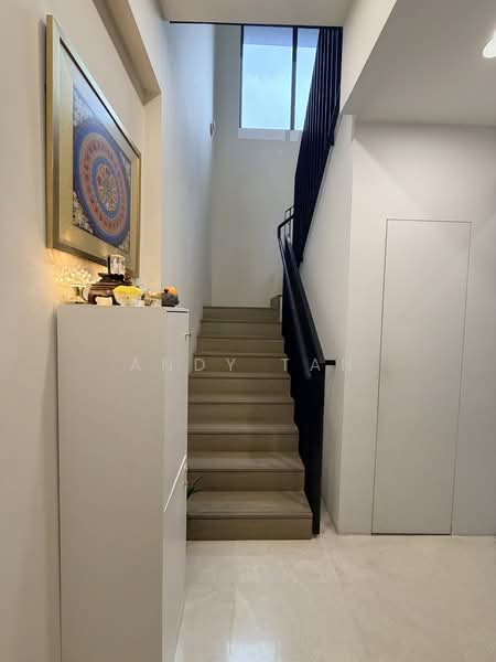 The Enclave Holland, 131 Holland Road, 4 Bedrooms, 1,389 sqft, Condominium For Sale, by Andy Tan, 500120974 - Entrance - PropertyGuru.com.sg