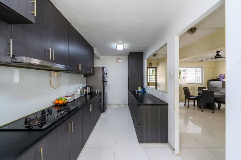 804 Woodlands Street 81, 804 Woodlands Street 81, 4 Bedrooms, 1,572 sqft, HDB Flat For Sale, by Nobie Tan, 500122645 - Kitchen - PropertyGuru.com.sg