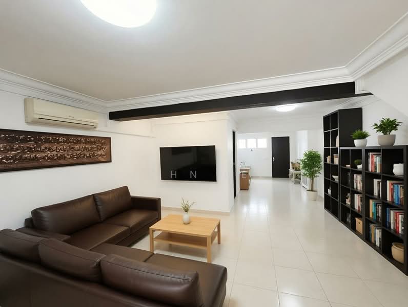 53 Stirling Road, 53 Stirling Road, 2 Bedrooms, 968 sqft, HDB Flat For Rent, by John Lee, 500125369 - Living Room - PropertyGuru.com.sg