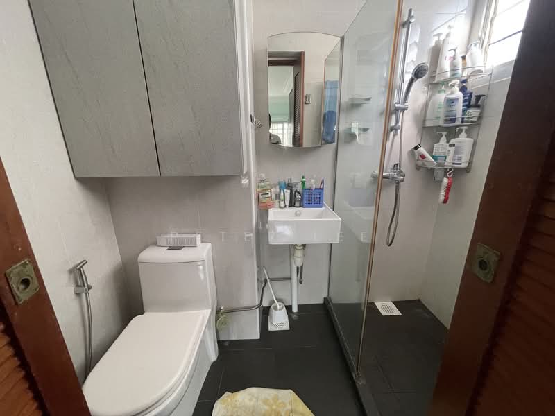 3 Marine Terrace, 3 Marine Terrace, 3 Bedrooms, 1,292 sqft, HDB Flat For Sale, by Peter Lee, 500125492 - Bathroom - PropertyGuru.com.sg