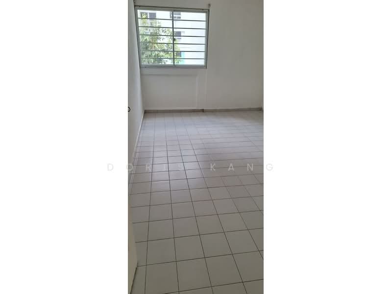132 Yishun Street 11, 132 Yishun Street 11, 3 Bedrooms, 1,119 sqft, HDB Flat For Sale, by Doris Kang, 500125529 - Interior - PropertyGuru.com.sg