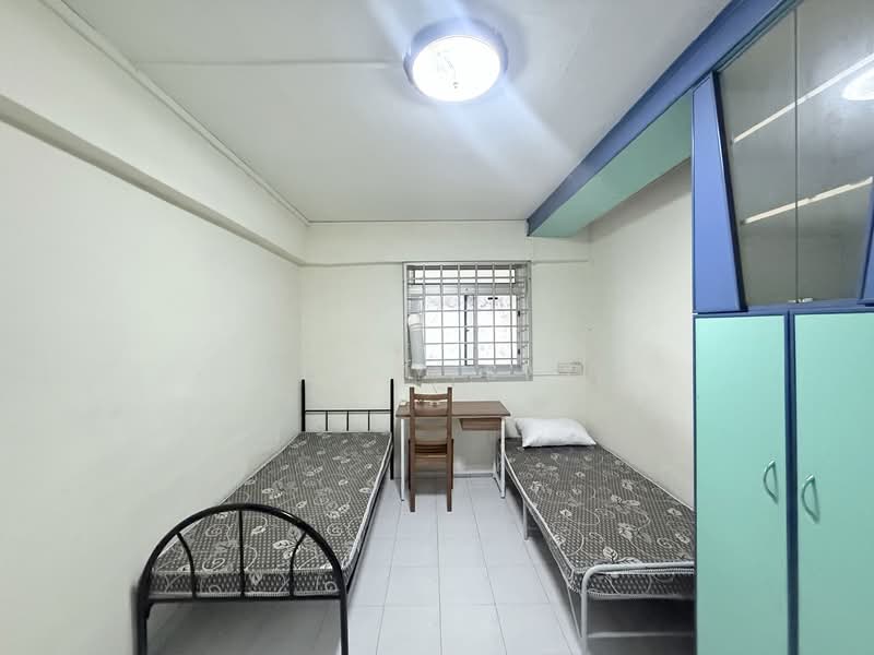 205 Yishun Street 21, 205 Yishun Street 21, Room Rental, 150 sqft, HDB Flat For Rent, by Kelly Sng, 500128404 - Room 2 (Common Bedroom) - PropertyGuru.com.sg